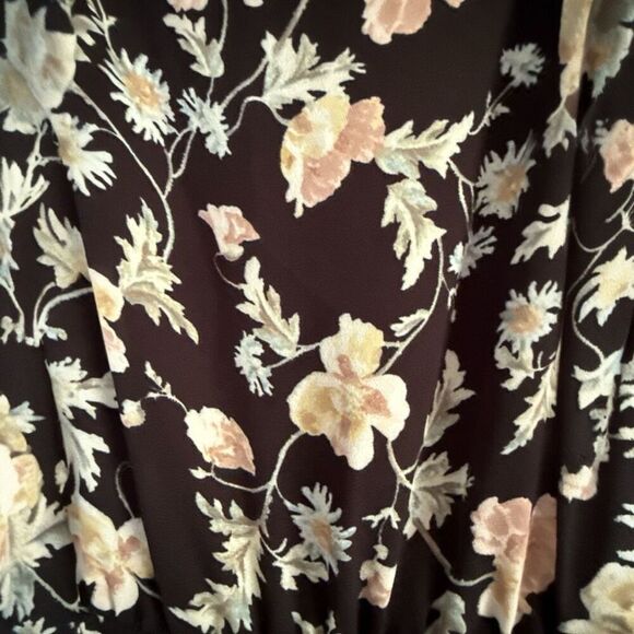 CeCe Black and Floral Pattern Wide Leg Pantsuit with Spaghetti Straps 14 - Picture 9 of 11